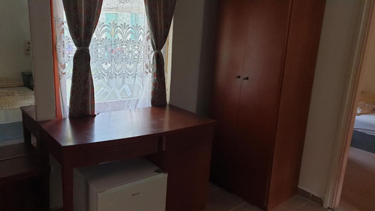 Aqua Hostel Siófok Eksteriør bilde