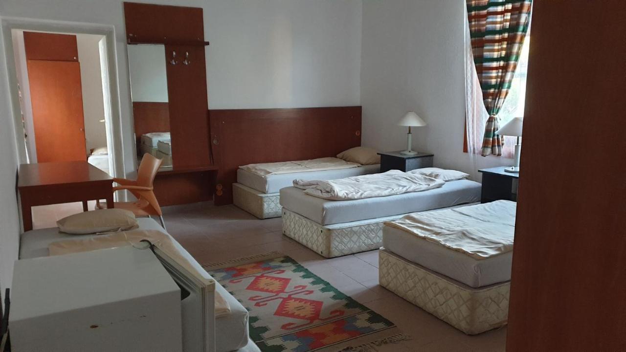 Aqua Hostel Siófok Eksteriør bilde