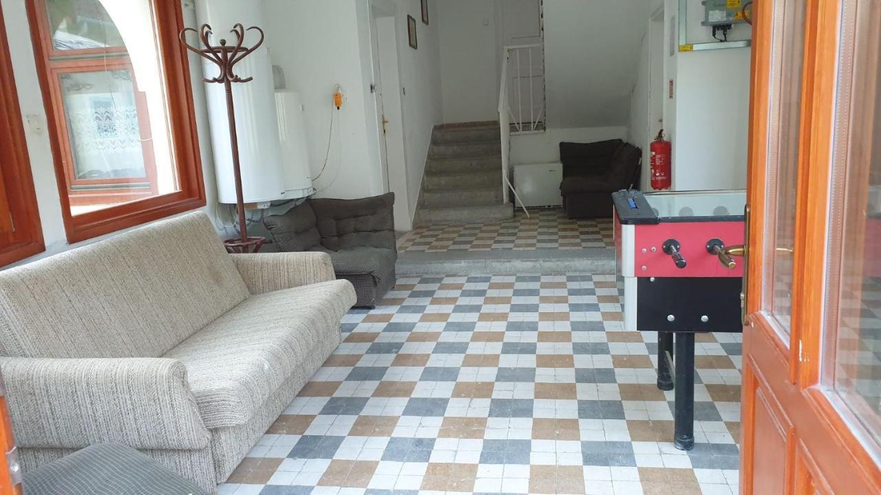 Aqua Hostel Siófok Eksteriør bilde